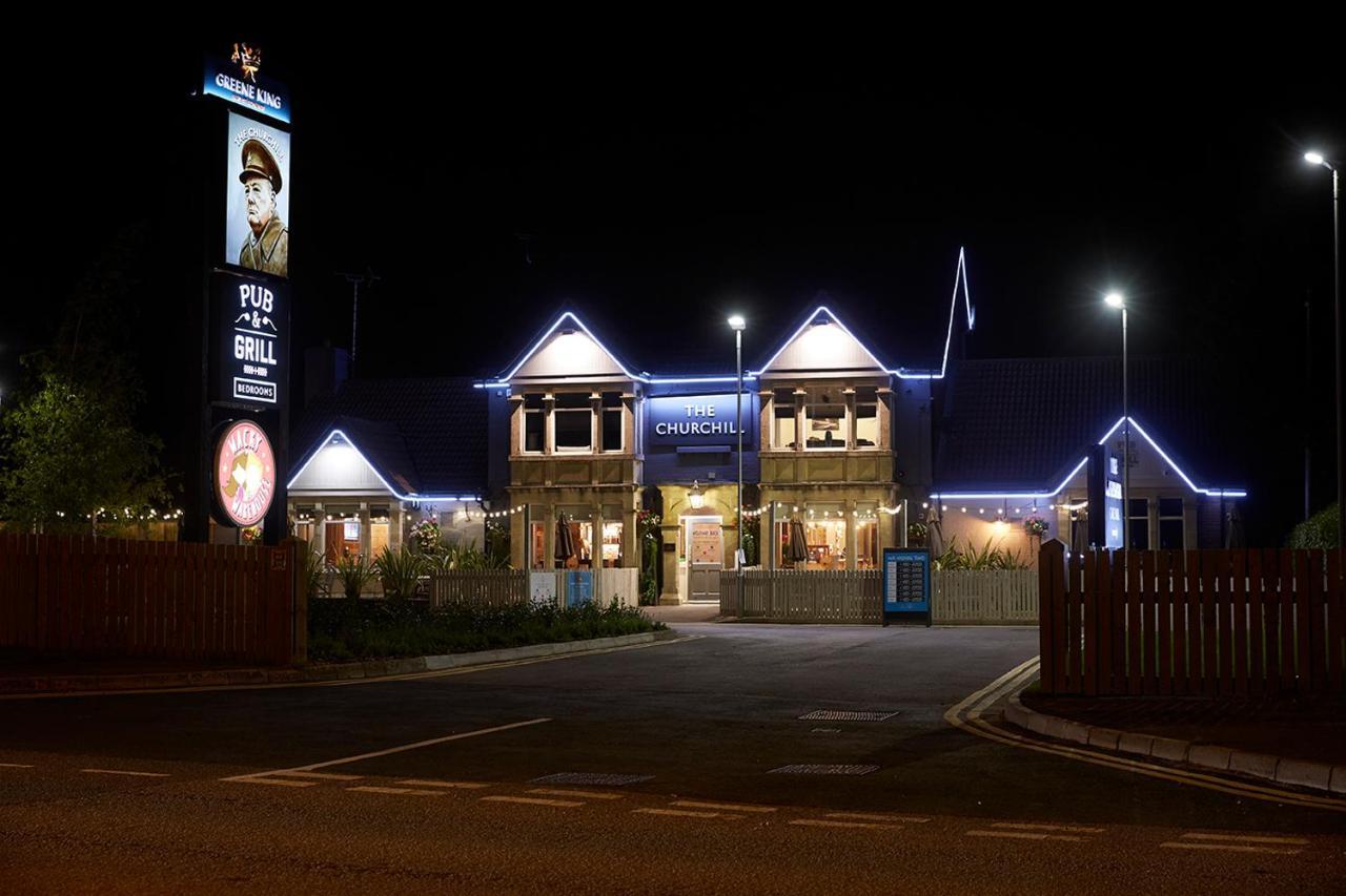 The Churchill By Greene King Inns Royal Wootton Bassett Exterior foto